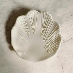 Leaf-Shaped Tray